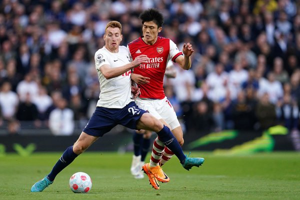 Arsenal chấm dứt hợp đồng của mình với Fu an Jianyang! Anh ấy chỉ chơi trong 6 phút mùa trước và có thể đến Ả Rập Saudi để chơi bóng đá!